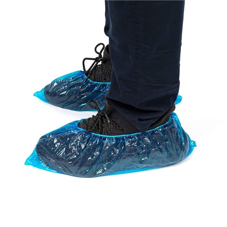 Machine made plastic shoe cover2